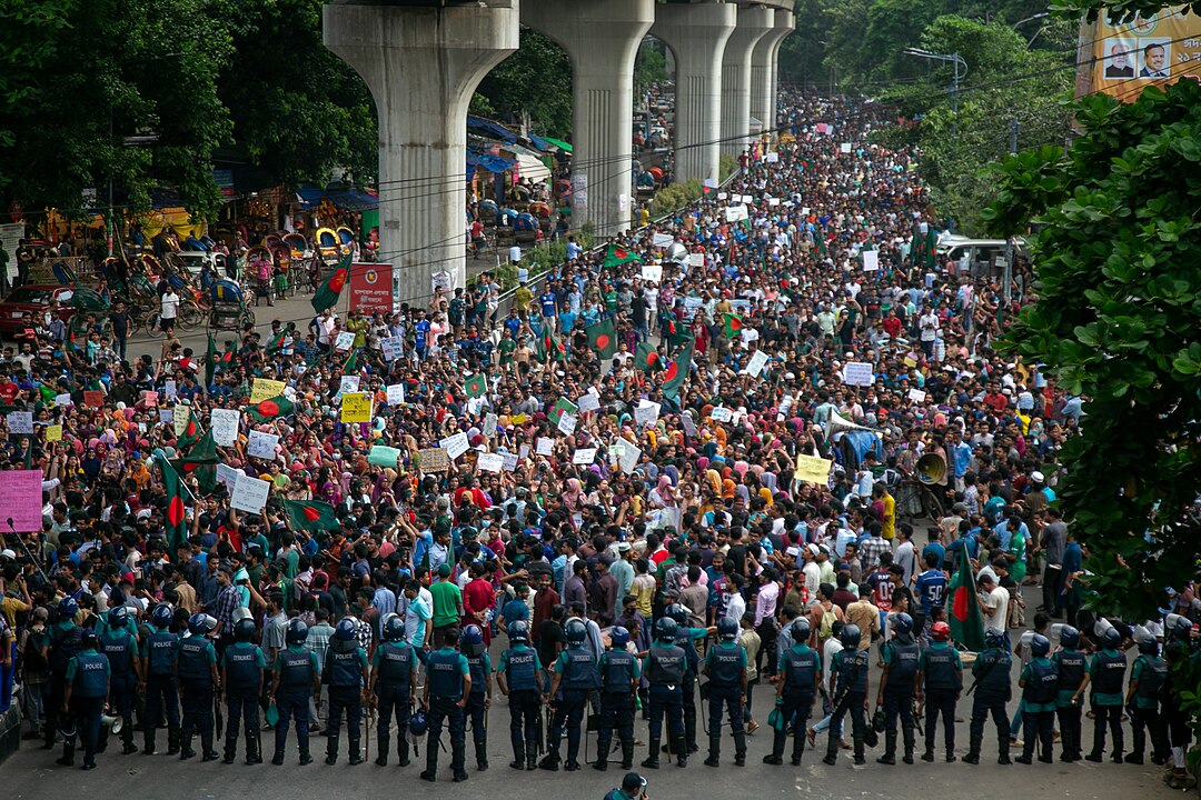 Explainer: Internet Blackout and Violence in Bangladesh Amid Mass Student Demonstrations