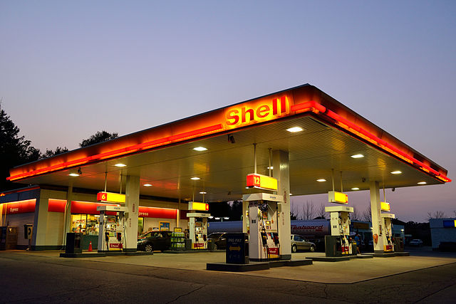 Netherlands court orders Royal Dutch Shell to cut carbon emissions 45% by 2030