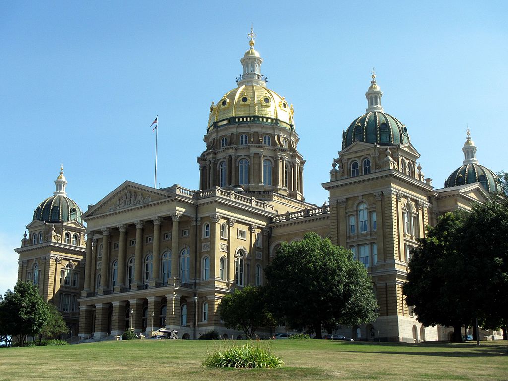 Iowa judge blocks 24-hour abortion waiting period - JURIST - News