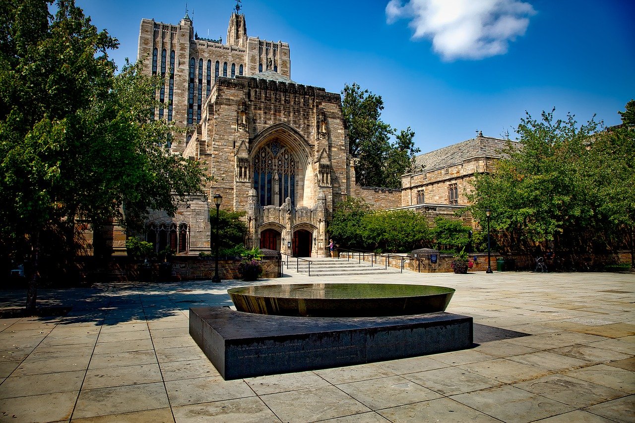 DOJ drops affirmative action suit against Yale University
