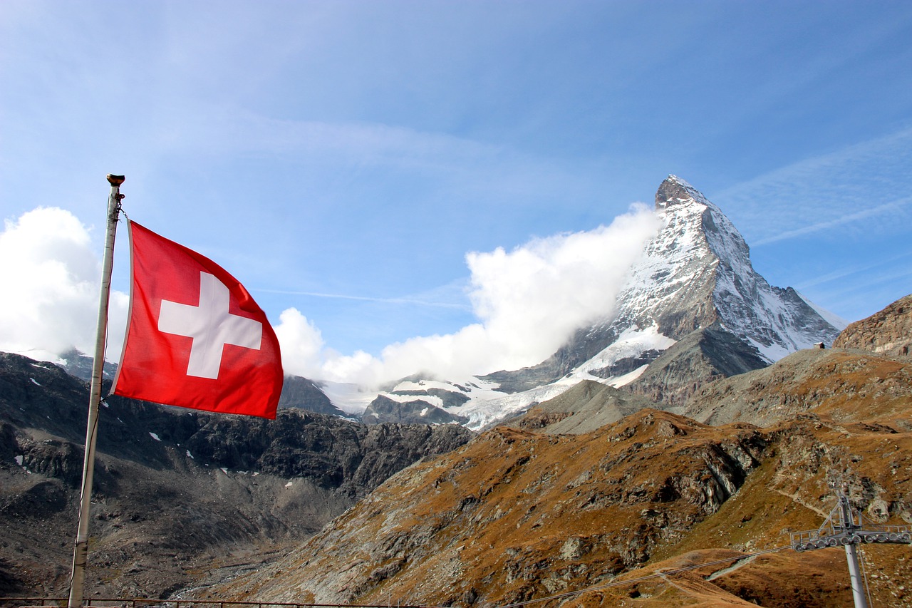 Swiss private bank will pay $22M settlement after helping US taxpayers to hide offshore accounts