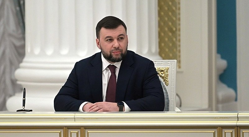 Russian-installed Donetsk leader issues civilian restrictions under martial law