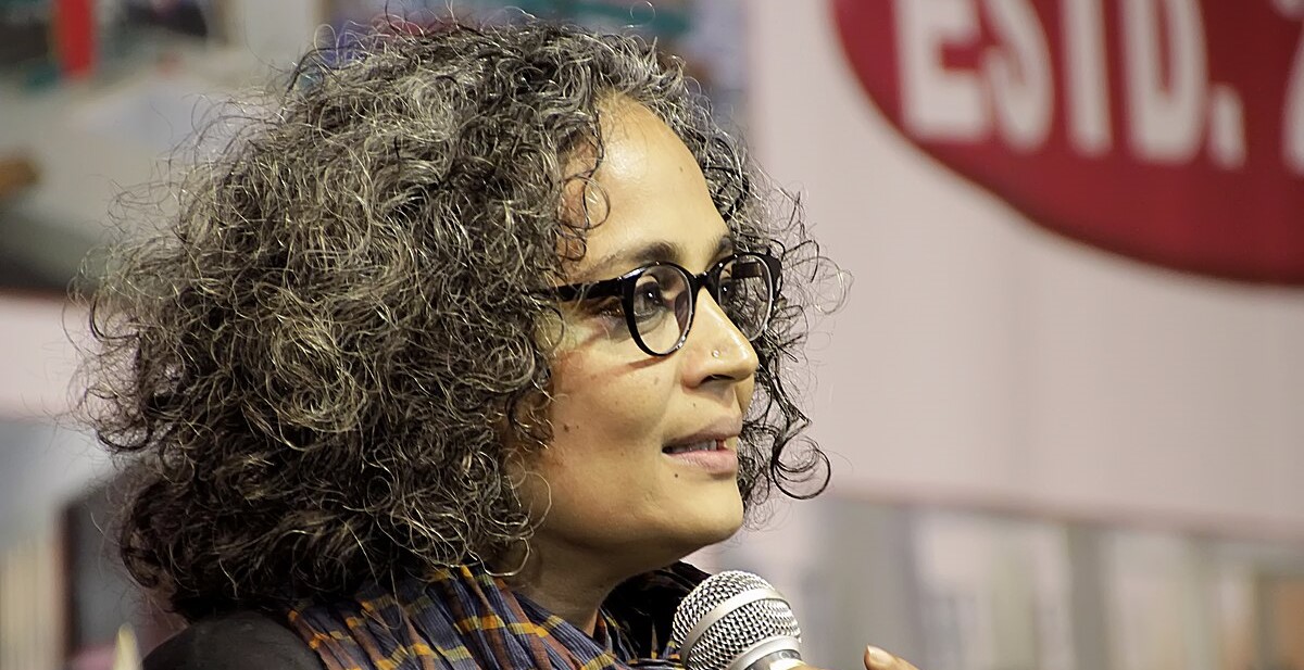 India author Arundhati Roy to be prosecuted under anti-terror law for 2010 remarks on Kashmir