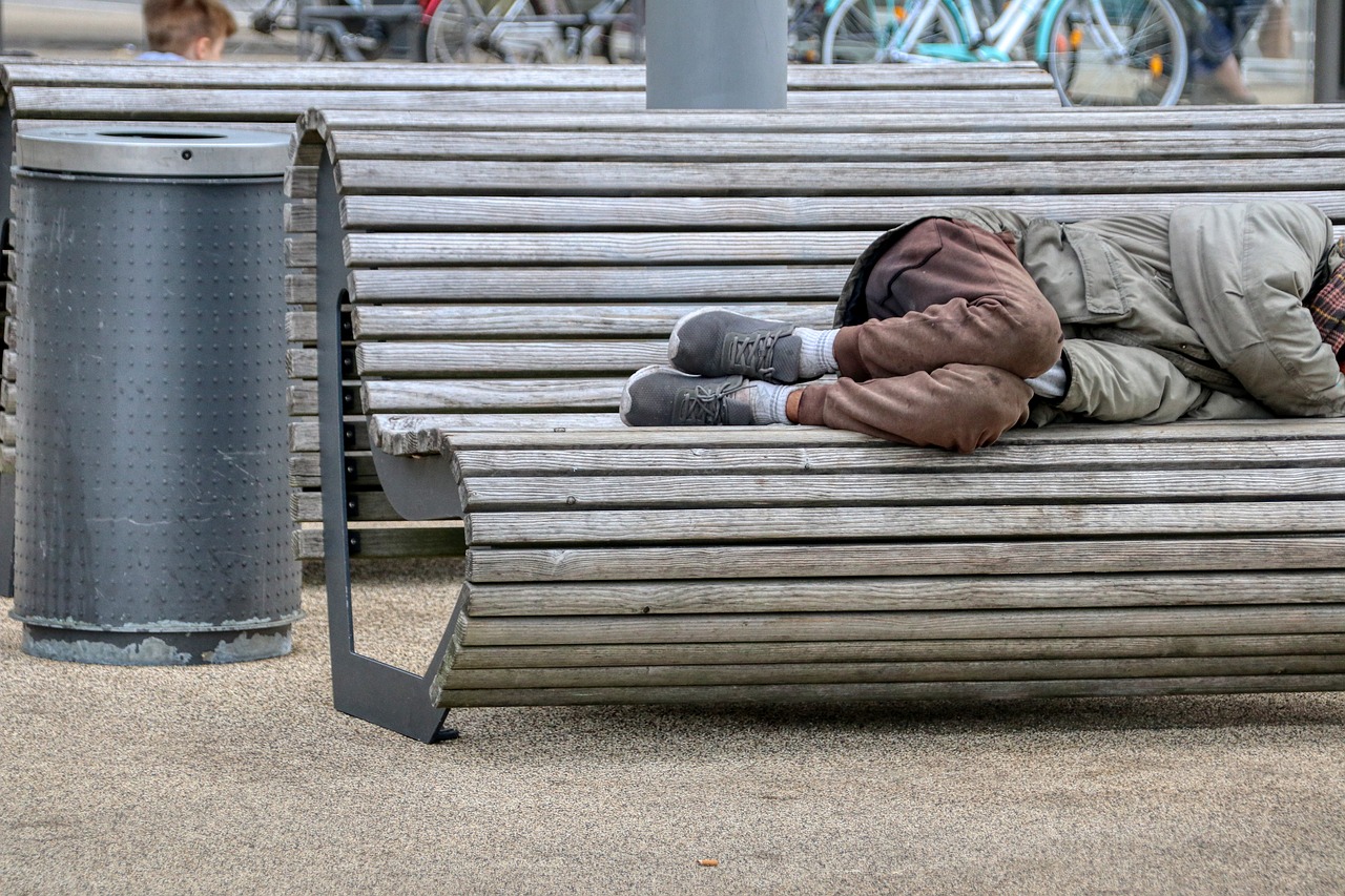 Canada announces plans to end homeless encampments