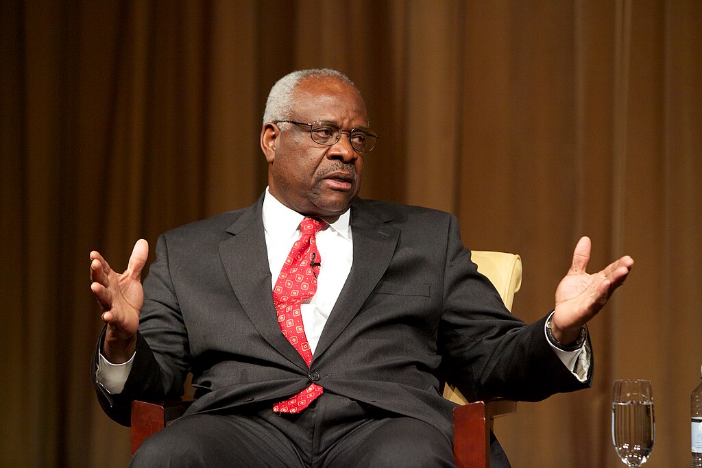 Senate Democrats unveil report on Justice Thomas, demand Supreme Court accountability